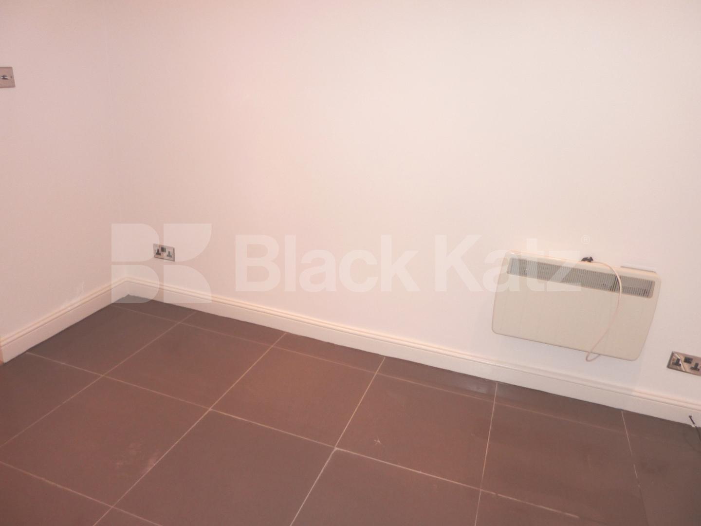 			NEW INSTRUCTION!, Studio Apartment, 1 bath, 1 reception Studio			 Camden High Street, CAMDEN/MORNINGTON CRESCENT